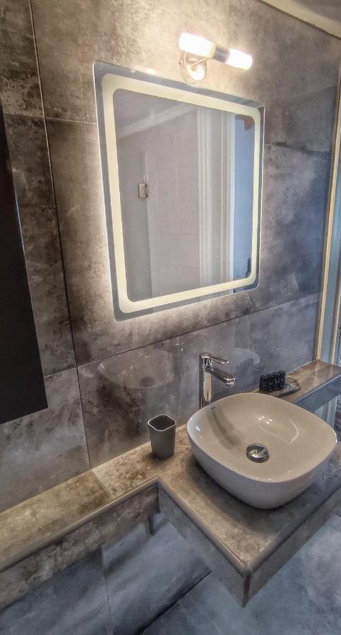 Shades Apartamento Skiathos Town Exterior foto
